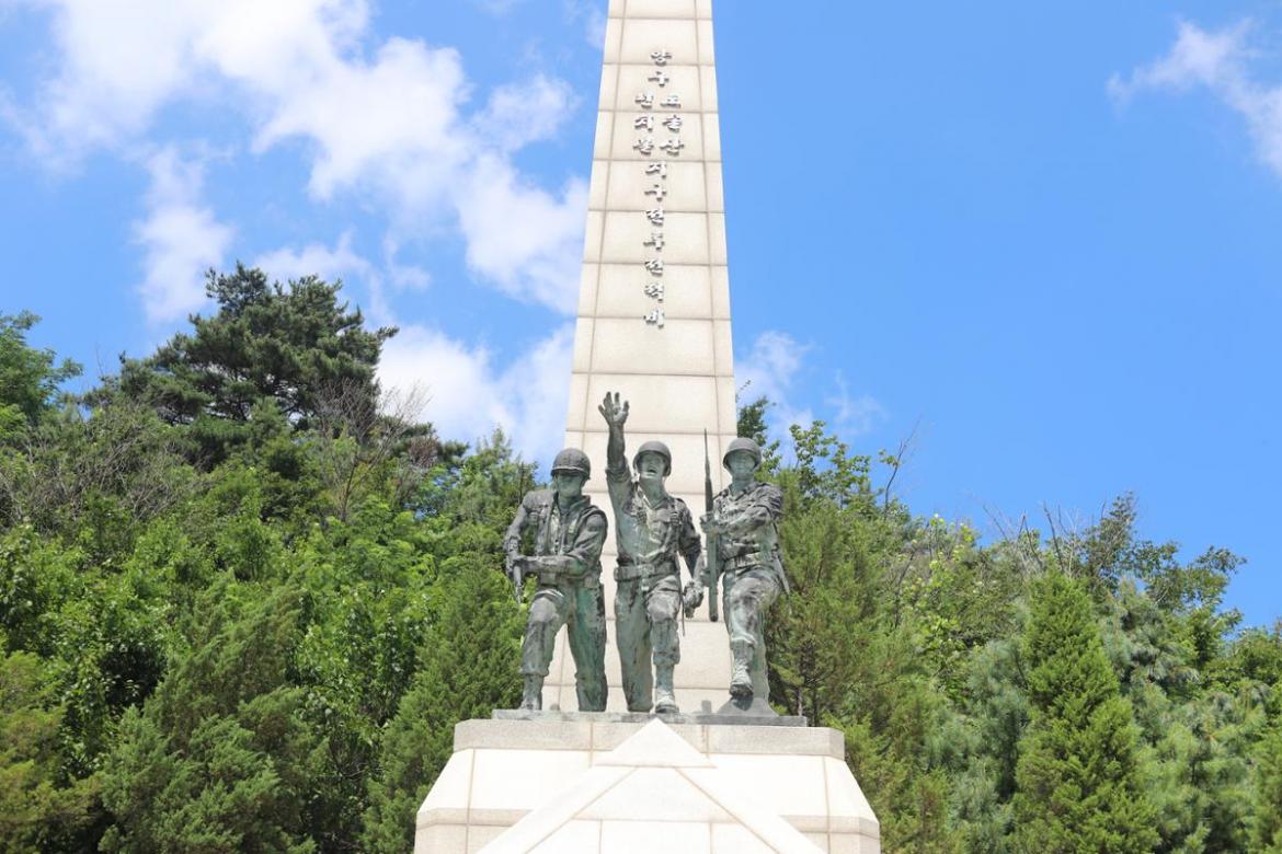 도솔산지구 전투전적비.jpg